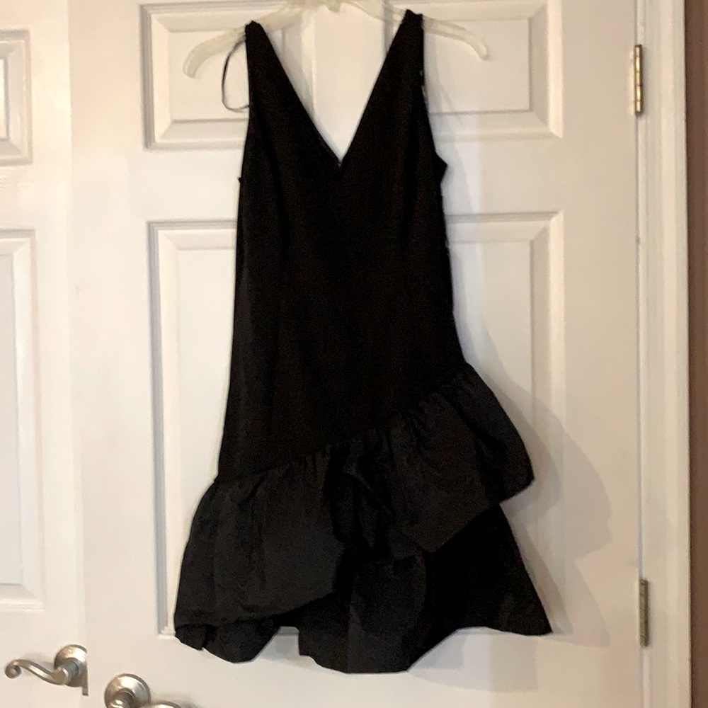 Vince Camuto black size 4 - NWT